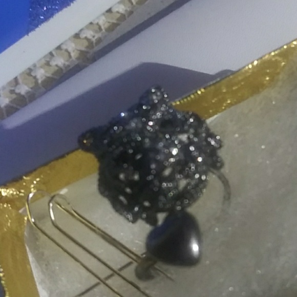 Glittery Glowing Eyed Black Panther Heart Ring NWT - Picture 4 of 6